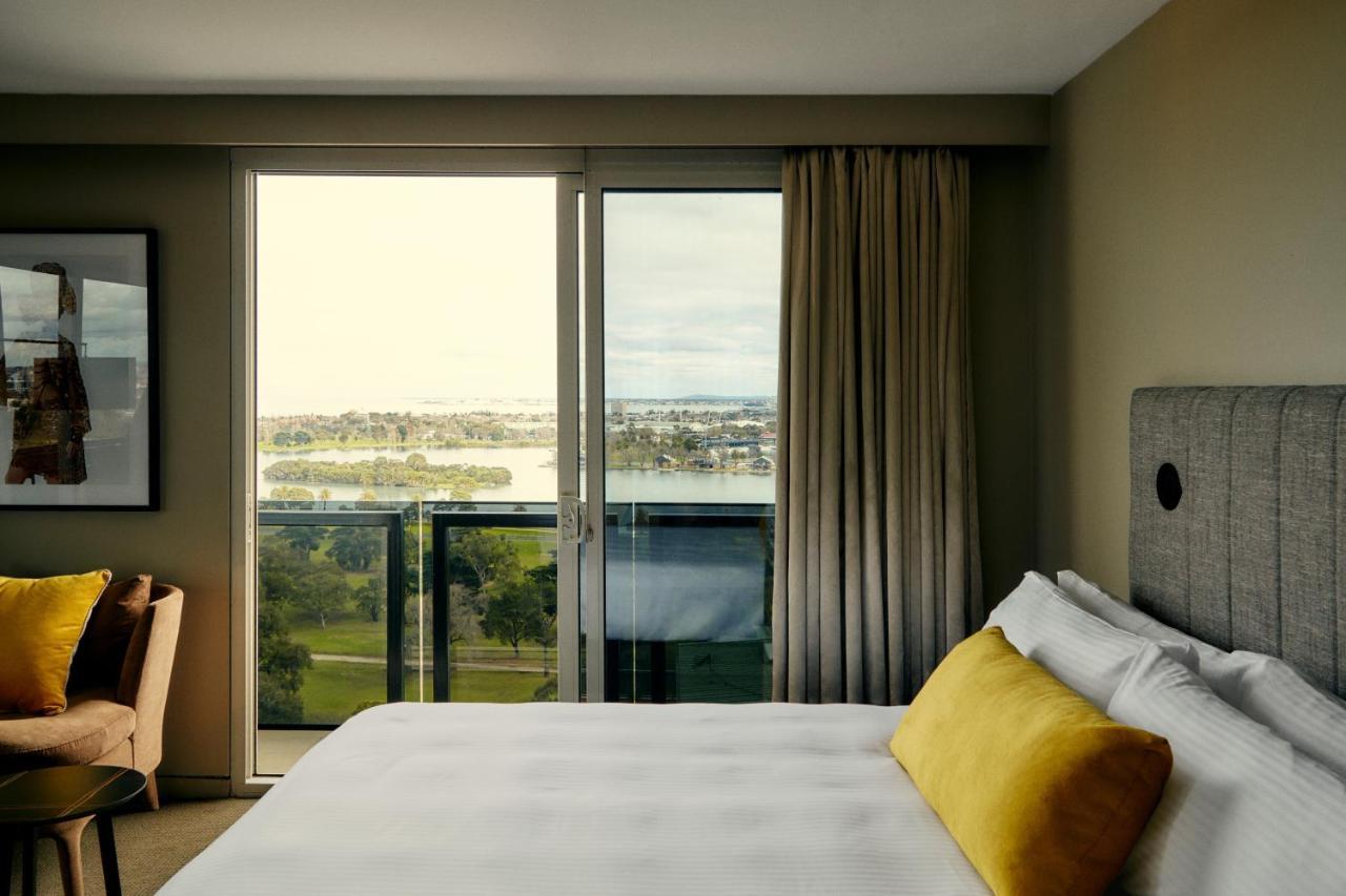 The Kinson Otel Melbourne Dış mekan fotoğraf A room at the hotel
