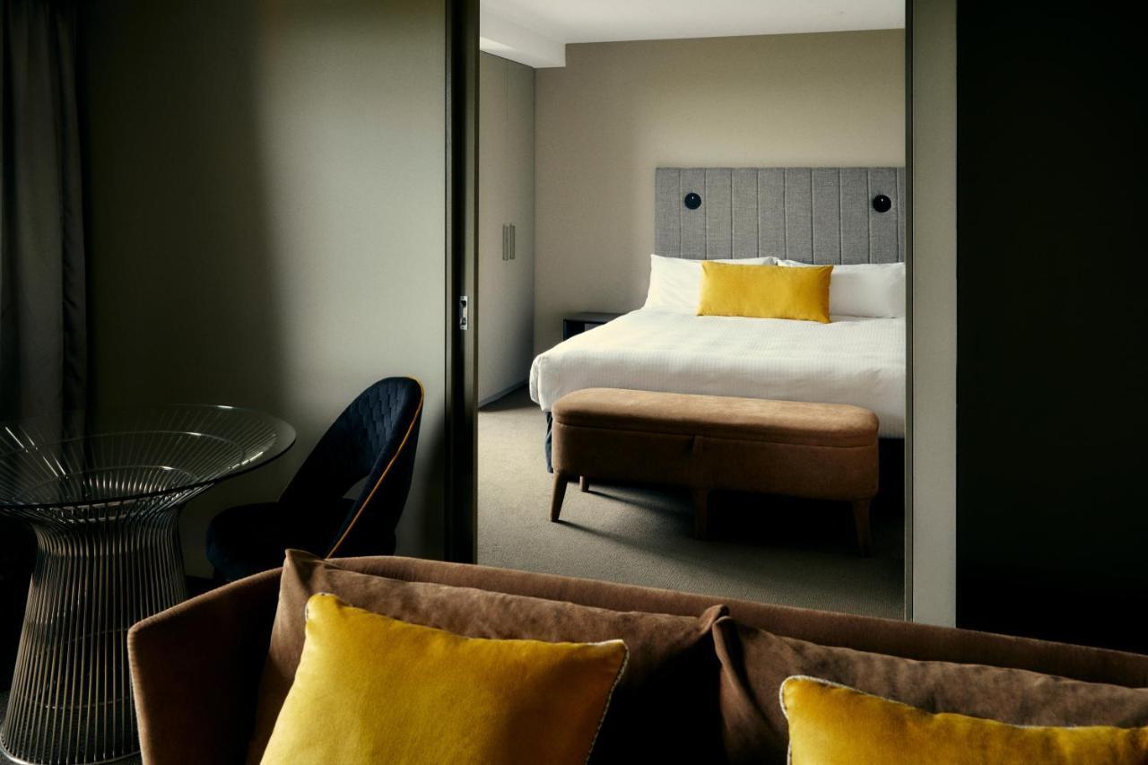 The Kinson Otel Melbourne Dış mekan fotoğraf A suite at the hotel